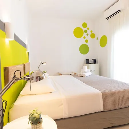 Kimia * Skiathos-Stadt