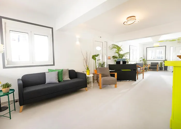 מלון דירות Kimia 3*